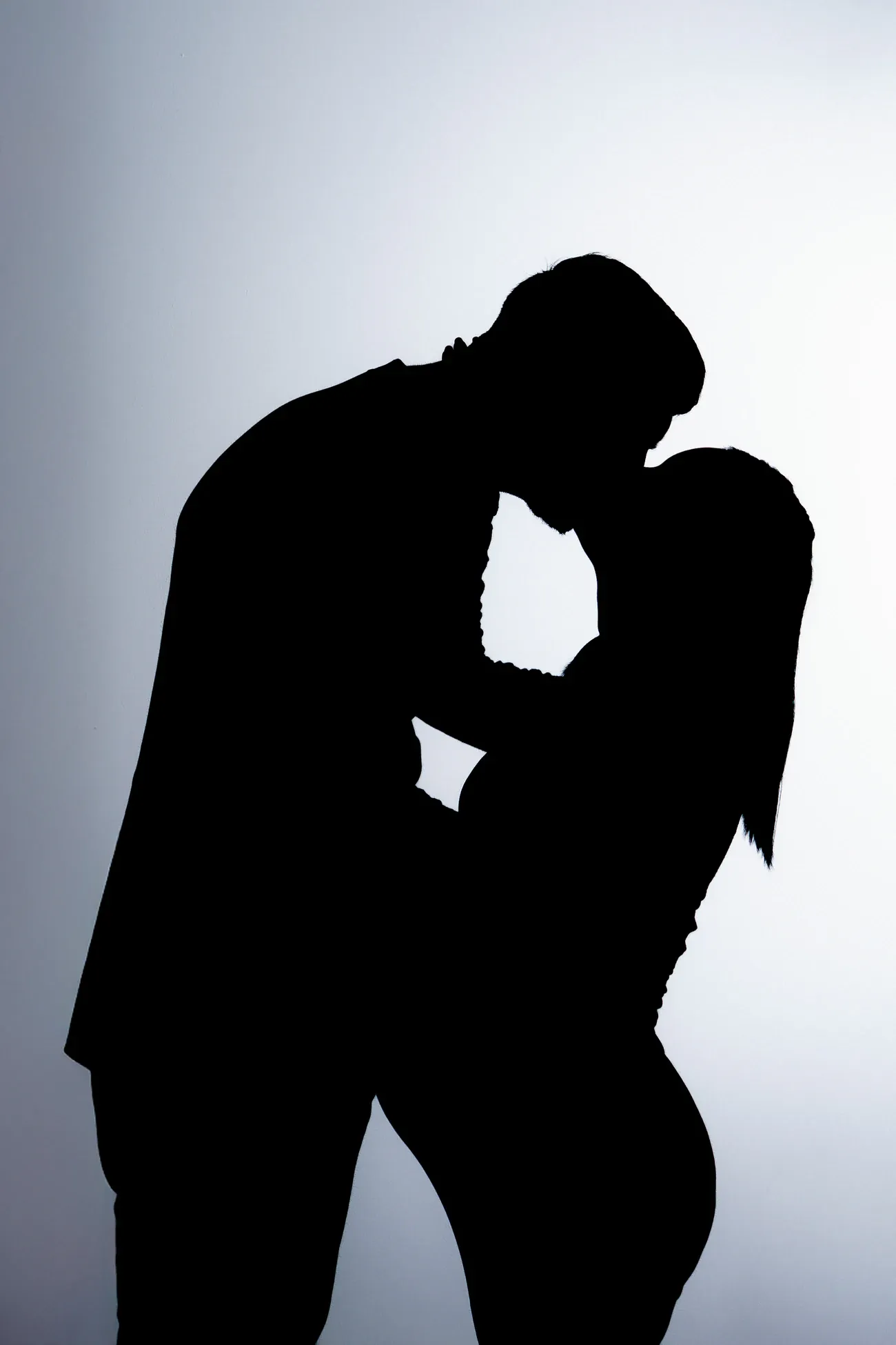 Portrait couple grossesse en studio à Troyes - Yann Barthaux photographe Grand Est